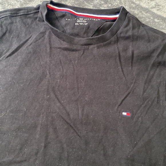 Tommy Hilfiger t shirt - Picture 2 of 3